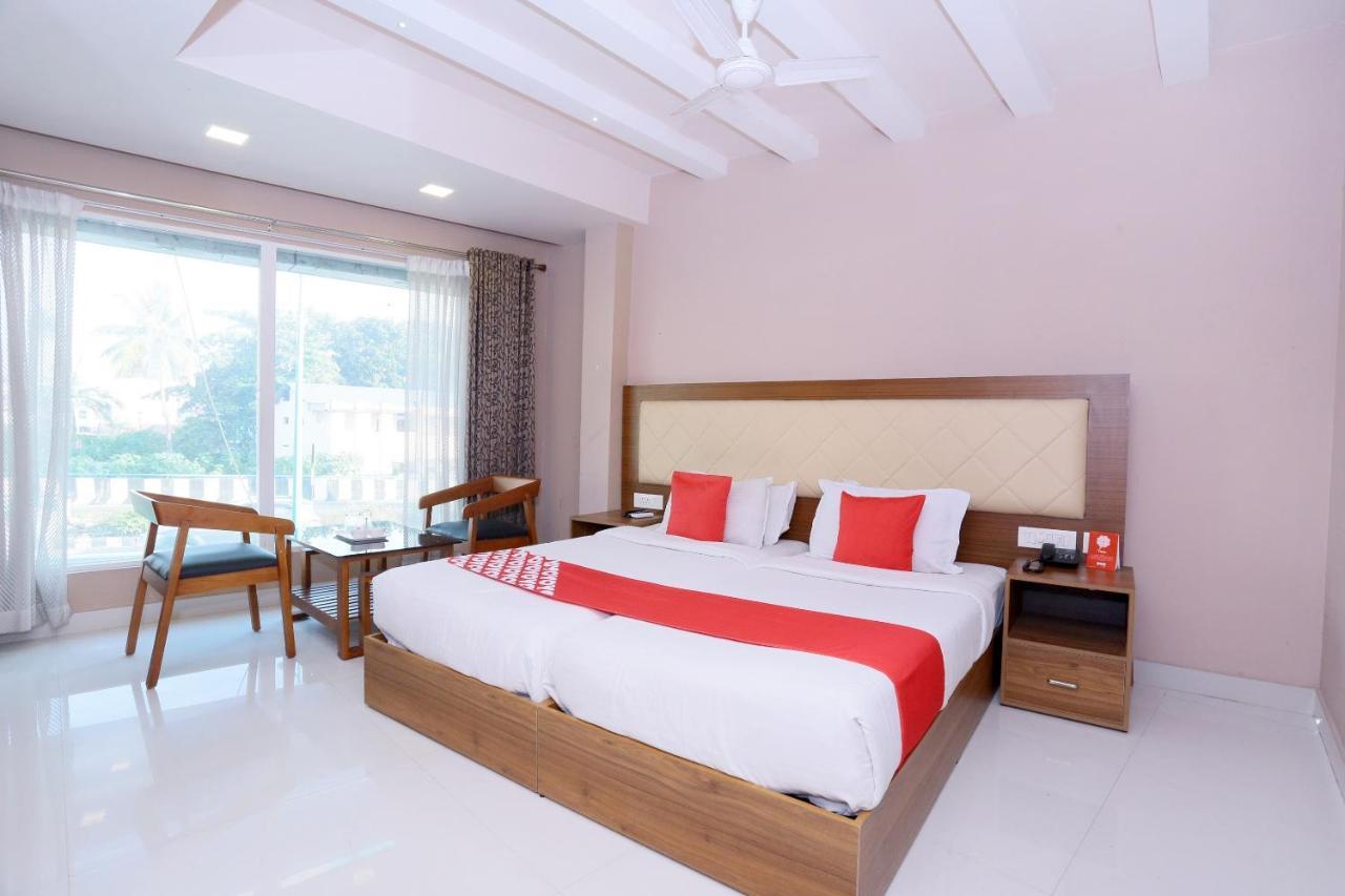 Oyo Flagship 25093 Hotel Thamam Kochi Exterior foto